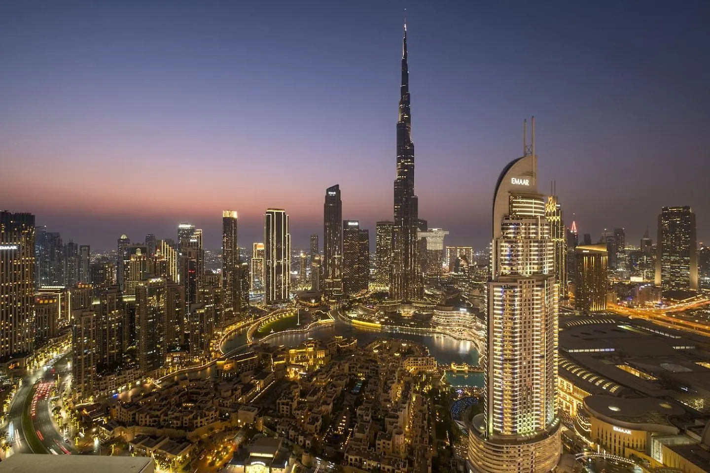 Urban Zen Sky Suite 1Br - Dubai Mall Access By Maxx Value Homes 0*,  United Arab Emirates
