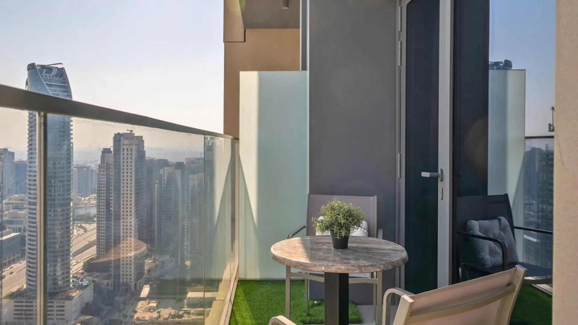 Urban Zen Sky Suite 1Br - Dubai Mall Access By Maxx Value Homes